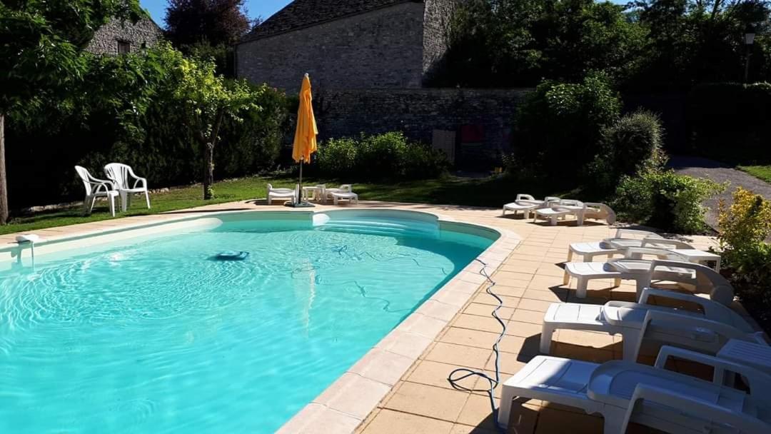 Au Chat Perche Espace Familial Mareil-sur-Mauldre 외부 사진